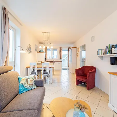Apartment Liebevoll Eingerichtetes Rechlin